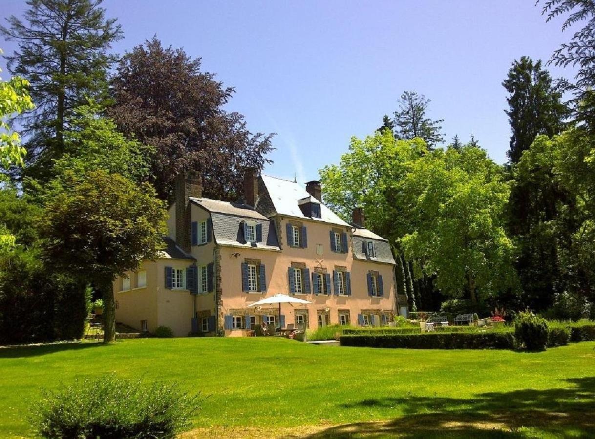 Le Charme Villa Mezilles Exterior photo